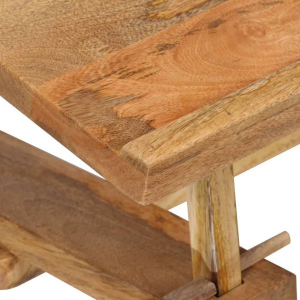 natural and artistic